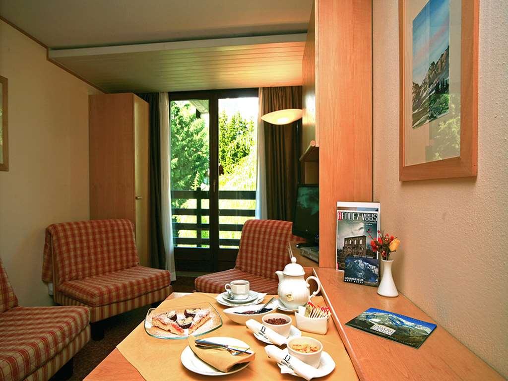 Hotel Les Jumeaux Courmayeur Chambre photo