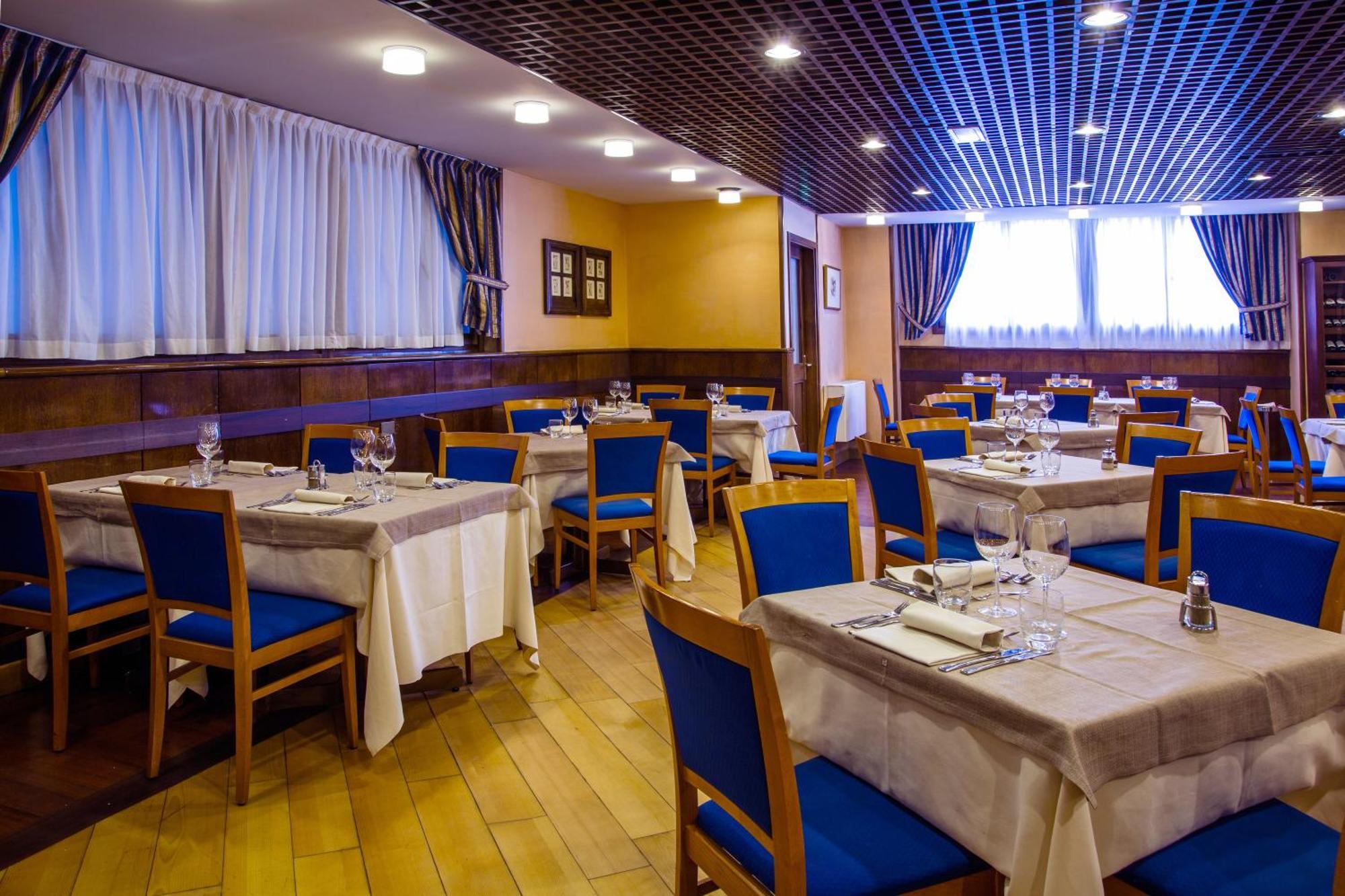 Hotel Les Jumeaux Courmayeur Extérieur photo
